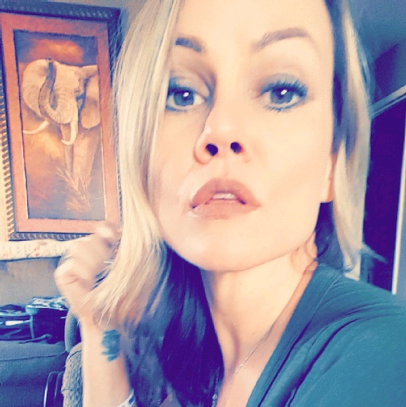 Meet your Posher, Jodi - Picture 1 of 1